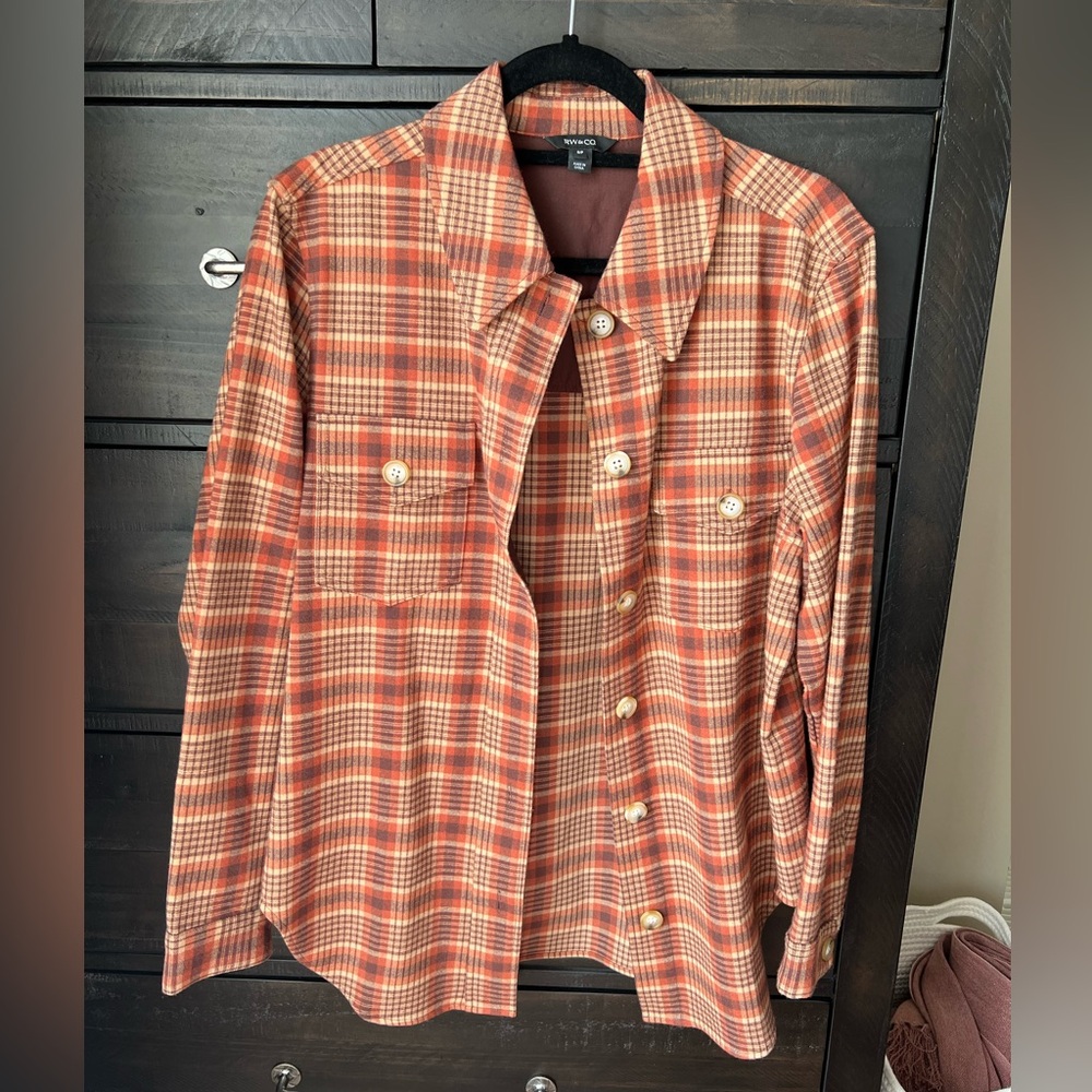 RW&Co. Plaid Burnt Orange and Brown Plaid Button Up Shacket Shirt Jacket